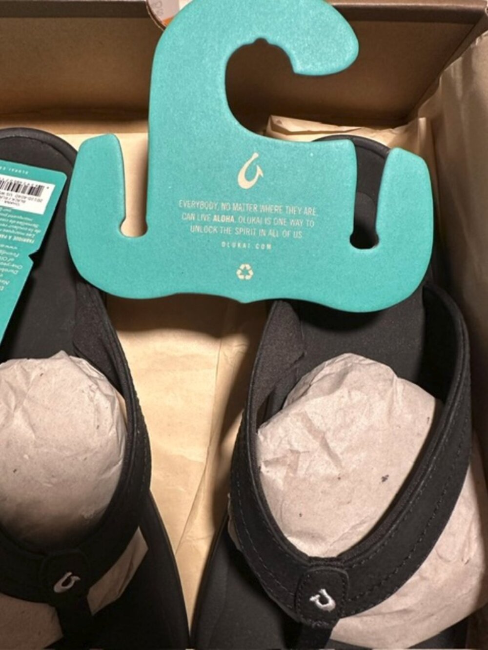 OLUKAI Women's Black/Black 'Ohana Sandal 9 B(M) - Picture 4 of 6